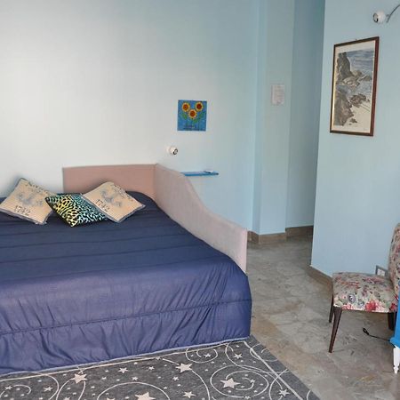 B&B Mila E Nan Borghetto Santo Spirito Bagian luar foto
