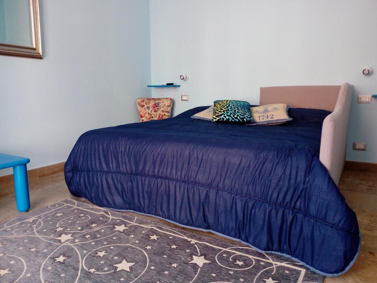 B&B Mila E Nan Borghetto Santo Spirito Bagian luar foto