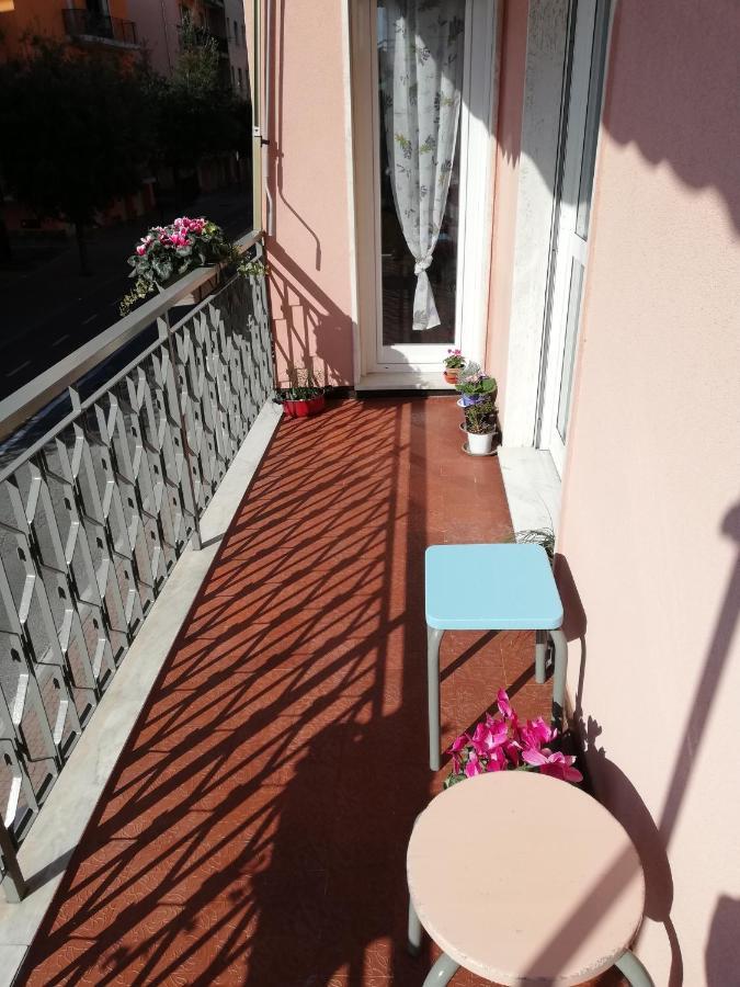 B&B Mila E Nan Borghetto Santo Spirito Bagian luar foto